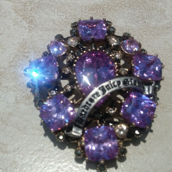 Juicy Couture Jewelry - 💜💦Juicy Couture brooch